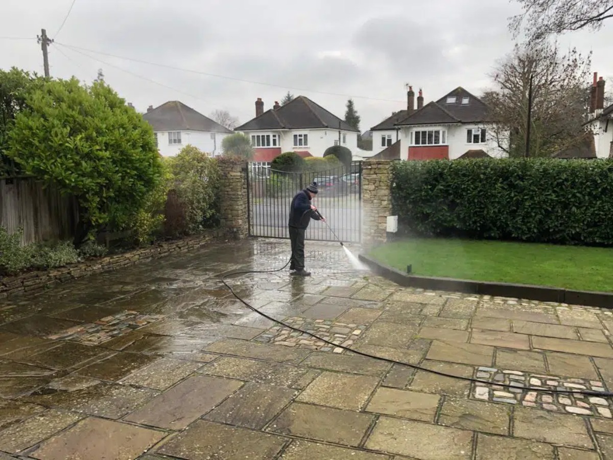 Jet Washing in Berkshire