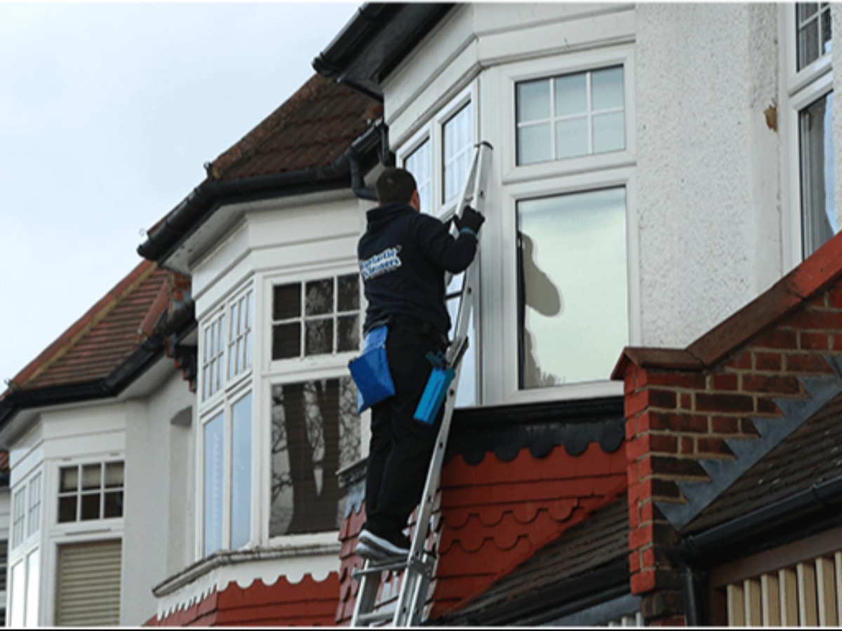 External Window Cleaning in Reading